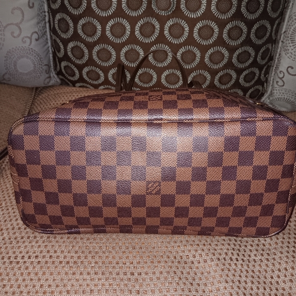 Louis Vuitton damier ebene neverfull tote - Picture 5 of 8
